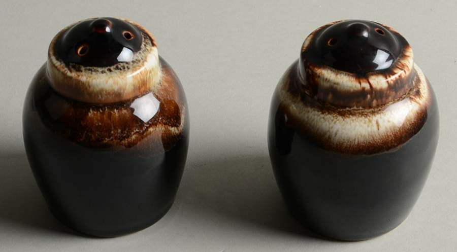 Gourmet Brown Salt & Pepper Set by Pfaltzgraff-1