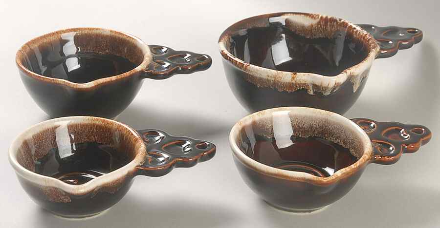 Gourmet Brown (4 Piece) Measuring Cup Set with Spouts by Pfaltzgraff-1