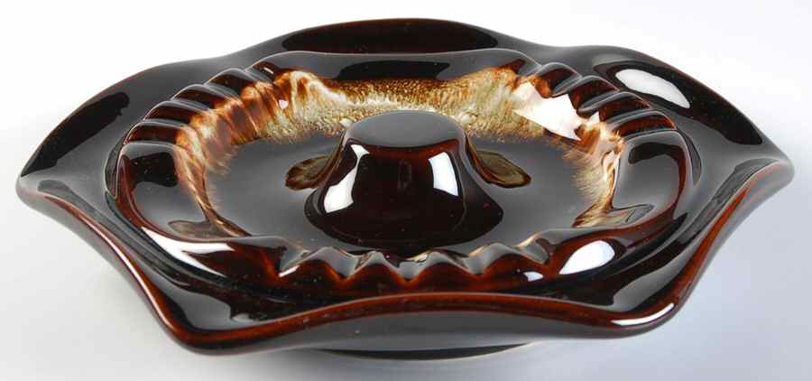 Gourmet Brown 9" Round Ashtray by Pfaltzgraff-1