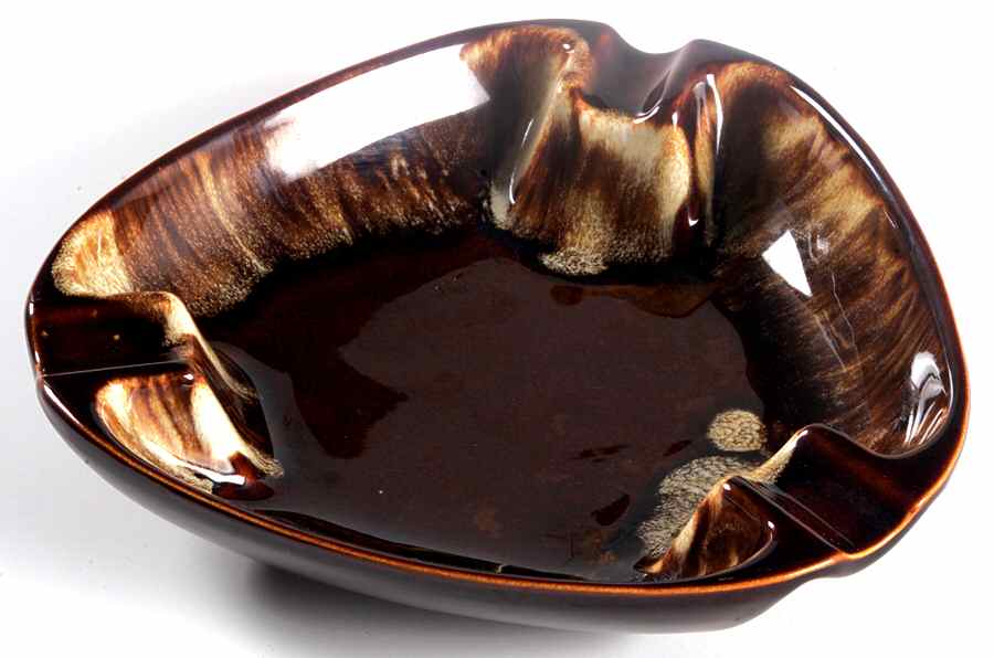 Gourmet Brown Large Triangular Ashtray by Pfaltzgraff-1
