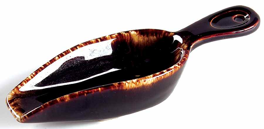 Gourmet Brown Medium Scoop by Pfaltzgraff-1