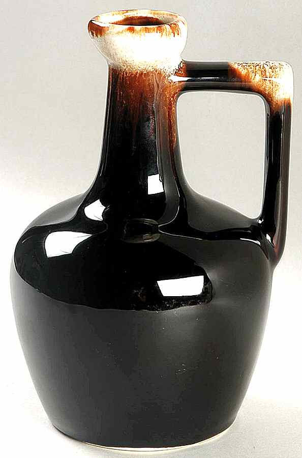 Gourmet Brown Open Carafe by Pfaltzgraff-1