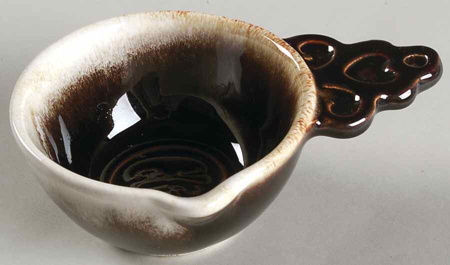 Gourmet Brown 1/2 Cup Measuring Cup with Spout by Pfaltzgraff-1