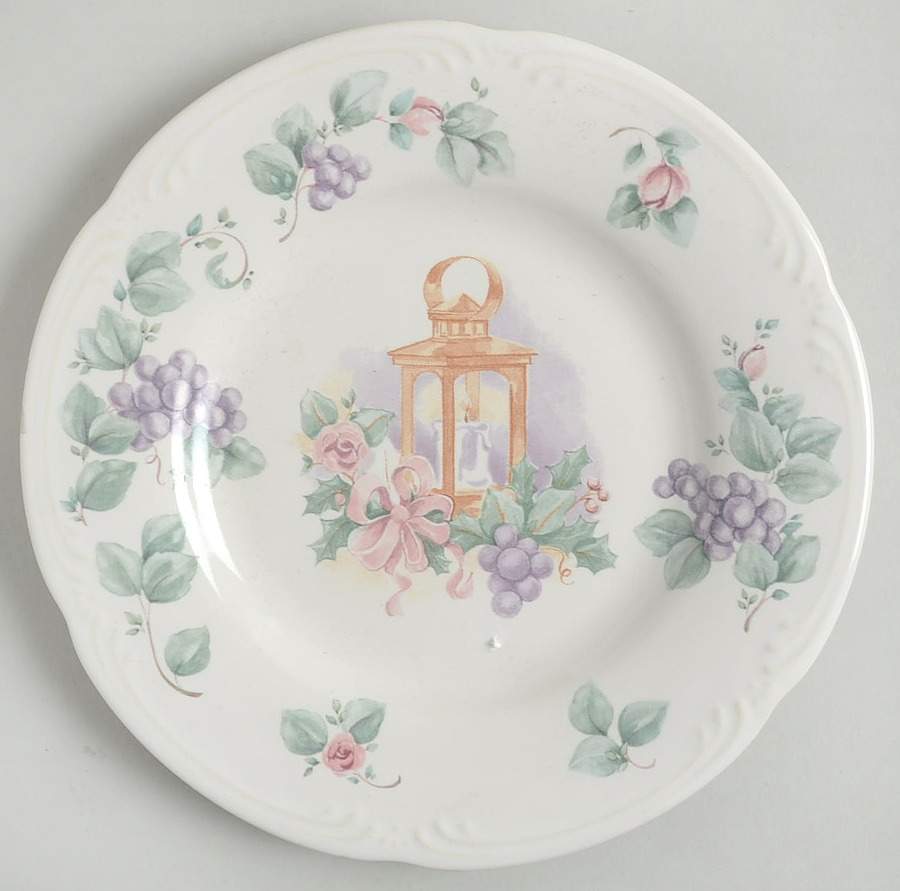 Grapevine Holiday Salad Plate by Pfaltzgraff-1