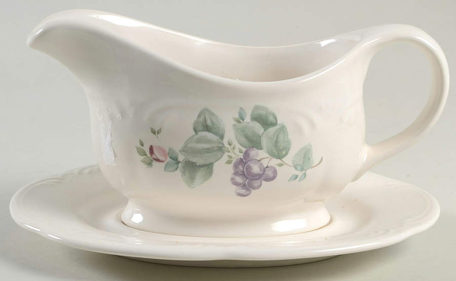 Grapevine Gravy Boat & Underplate by Pfaltzgraff-1