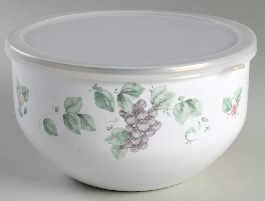 Grapevine 7 3/4" Metal Bowl W/Plastic Lid by Pfaltzgraff-1