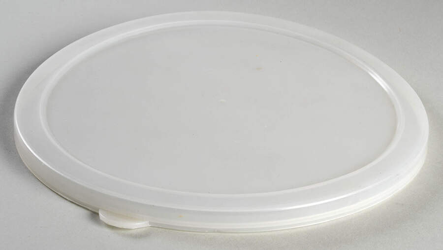 Grapevine Plastic Lid For 7 3/4" Metal Bowl by Pfaltzgraff-1