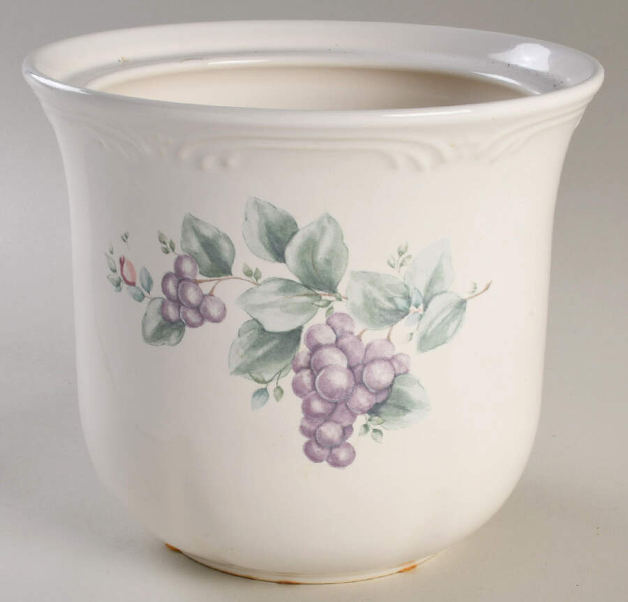 Grapevine Medium Canister No Lid by Pfaltzgraff-1