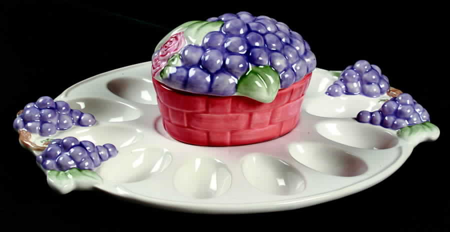 Grapevine Sculpted Deviled Egg with Covered Bowl by Pfaltzgraff-1