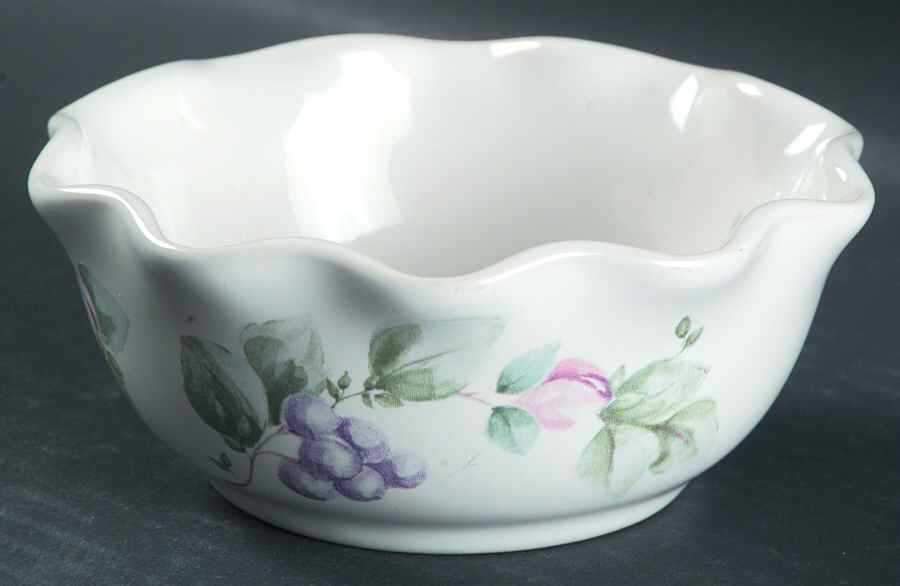 Grapevine Fluted Chip/Dip Bowl by Pfaltzgraff-1