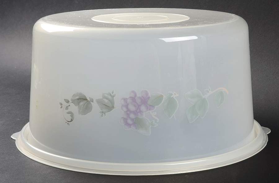 Grapevine Lid for Plastic Cake Server by Pfaltzgraff-1