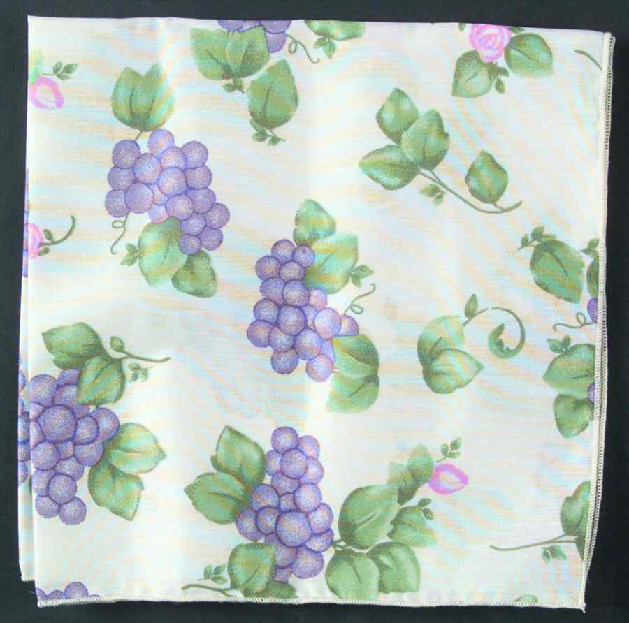 Grapevine Cloth Napkin by Pfaltzgraff-1