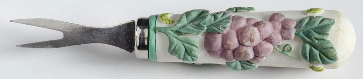 Grapevine Hors d"Oeuvre Fork by Pfaltzgraff-1
