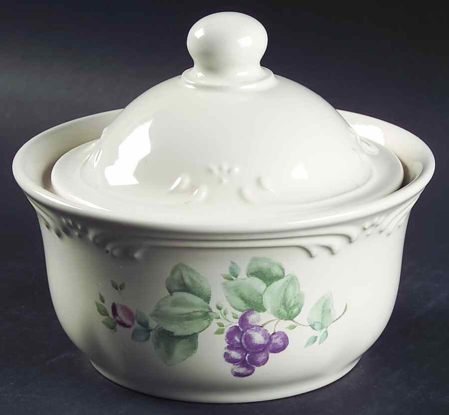 Grapevine Butter Tub & Lid by Pfaltzgraff-1