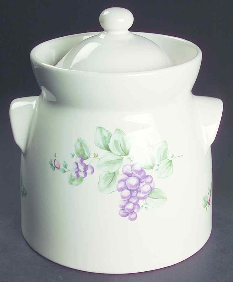 Grapevine Small Tureen & Lid by Pfaltzgraff-1