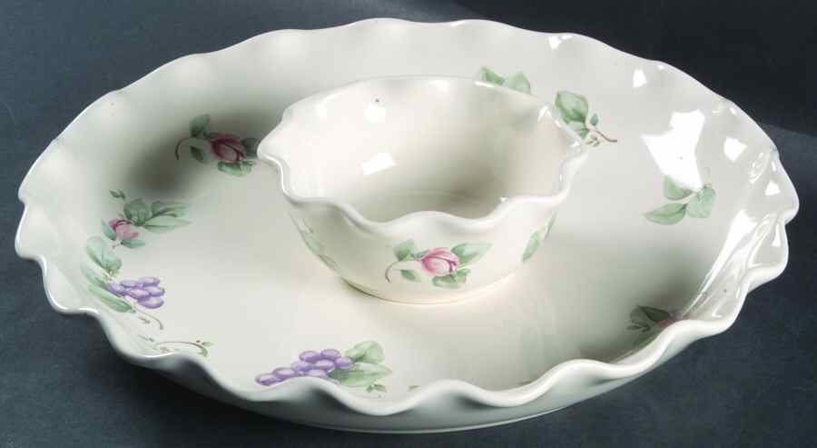 Grapevine (2 Piece) Fluted Chip/Dip Set by Pfaltzgraff-1