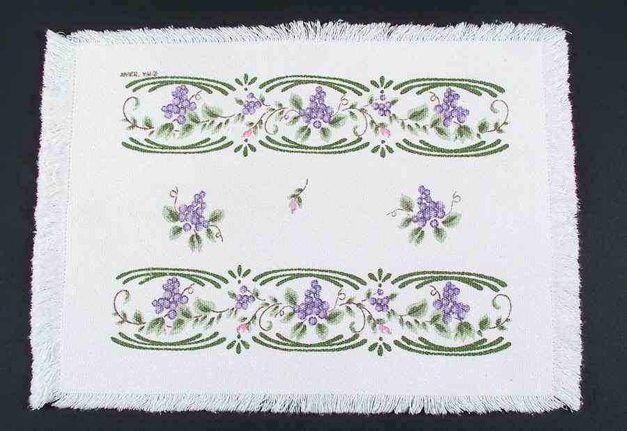 Grapevine Cloth Placemat by Pfaltzgraff-1