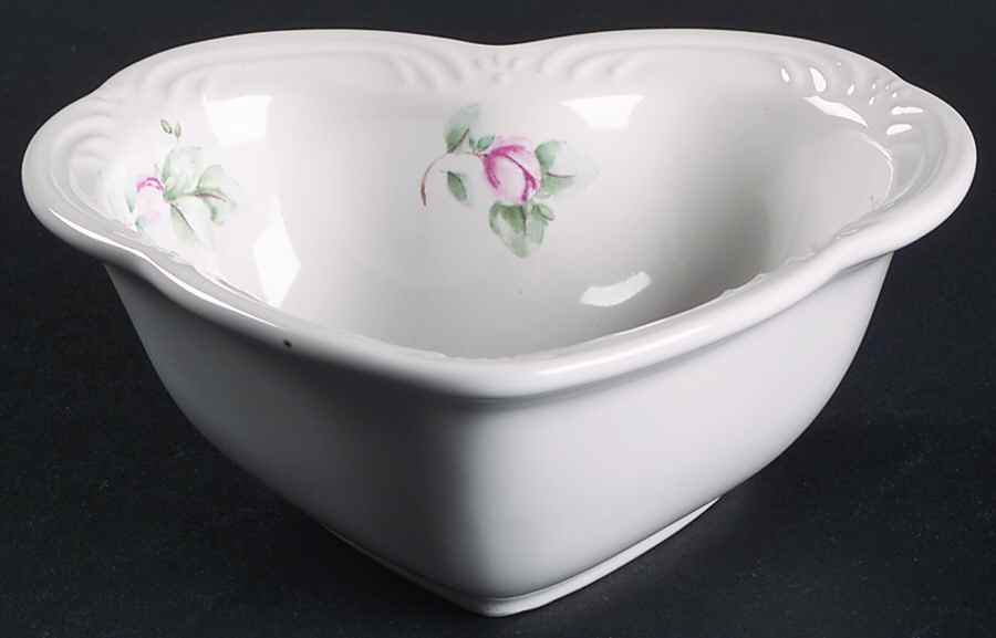 Grapevine 6" Heart Shaped Bowl by Pfaltzgraff-1