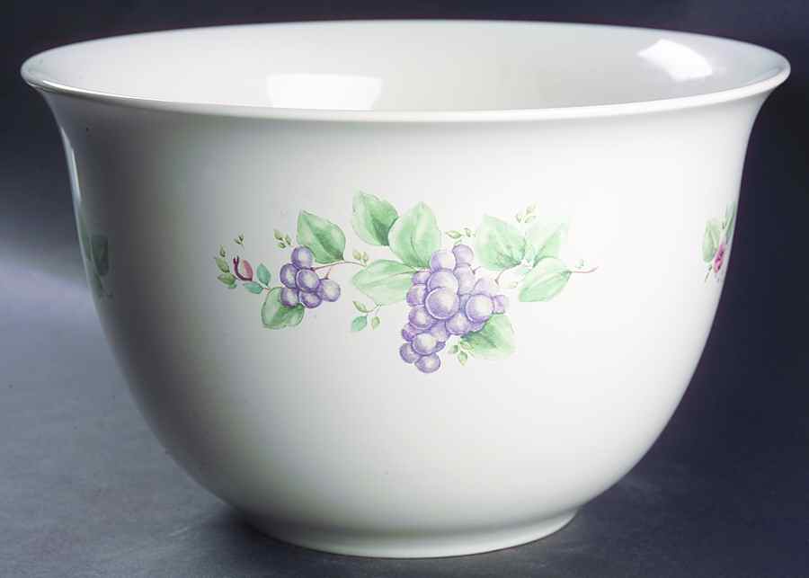 Grapevine Round Great Bowl by Pfaltzgraff-1