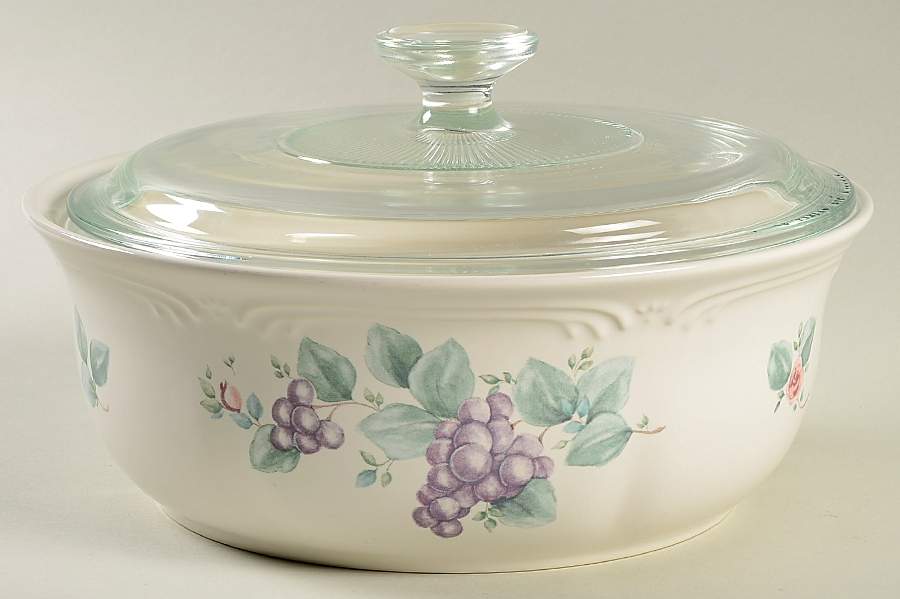 Grapevine 2 Qt Round Covered Casserole by Pfaltzgraff-1