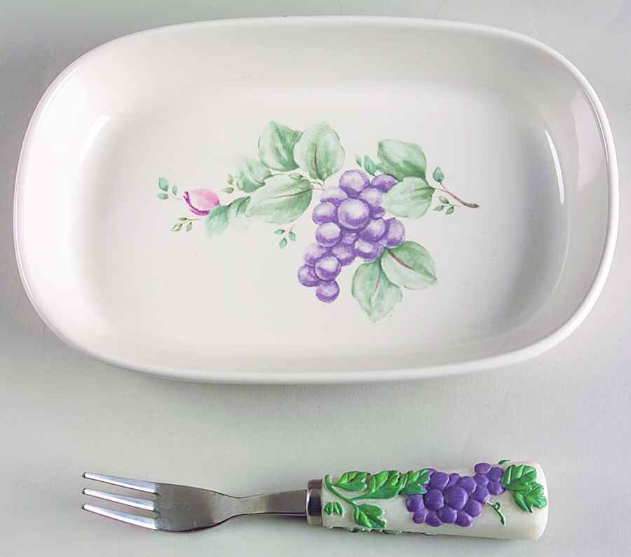 Grapevine Hors d'Oeuvre Set (Tray and Fork) by Pfaltzgraff-1