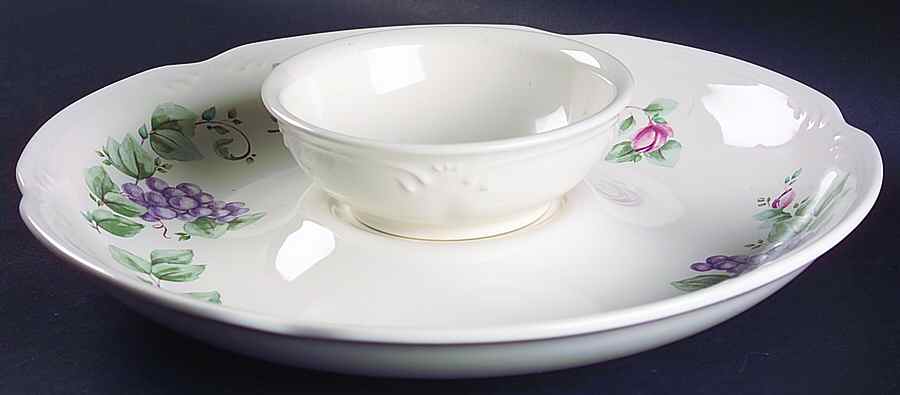 Grapevine (2 Piece) Chip & Dip Set by Pfaltzgraff-1