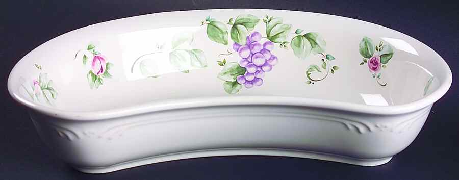 Grapevine Crescent Bowl by Pfaltzgraff-1
