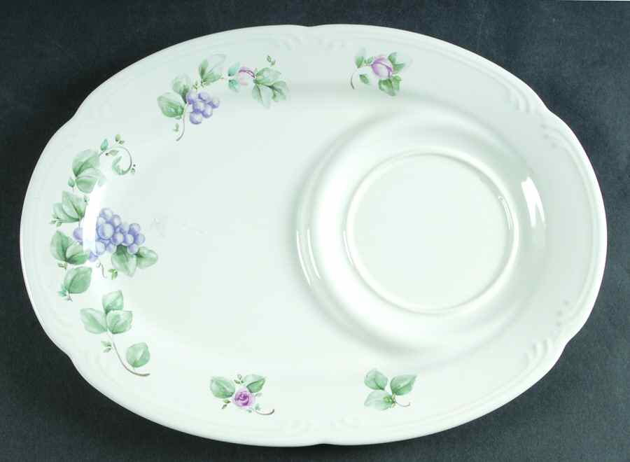 Grapevine Oval Snack Tray by Pfaltzgraff-1