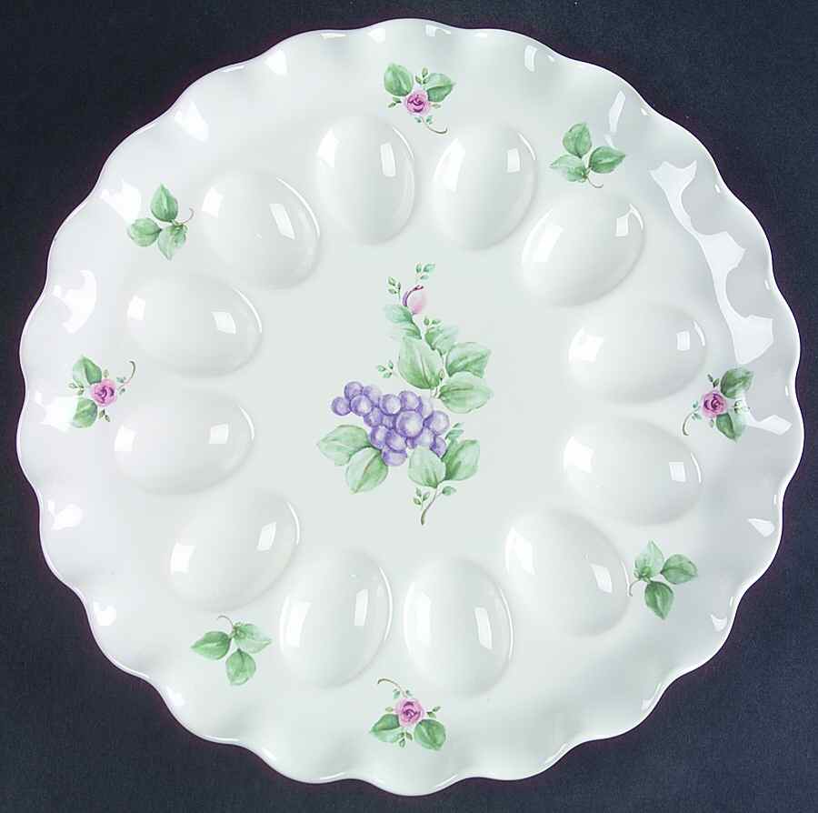 Grapevine Deviled Egg Plate by Pfaltzgraff-1