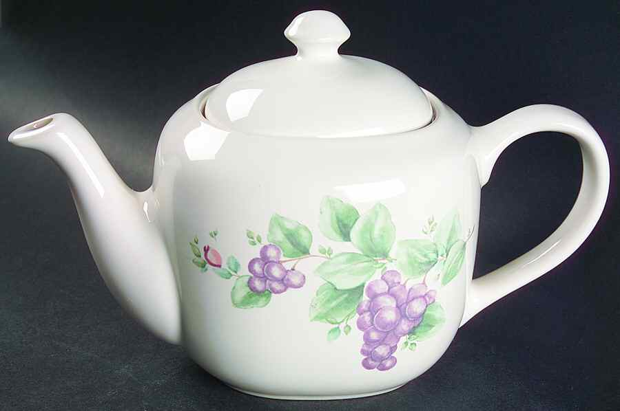 Grapevine Oval Teapot & Lid by Pfaltzgraff-1