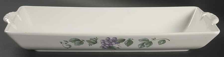 Grapevine 16" Bread Basket by Pfaltzgraff-1