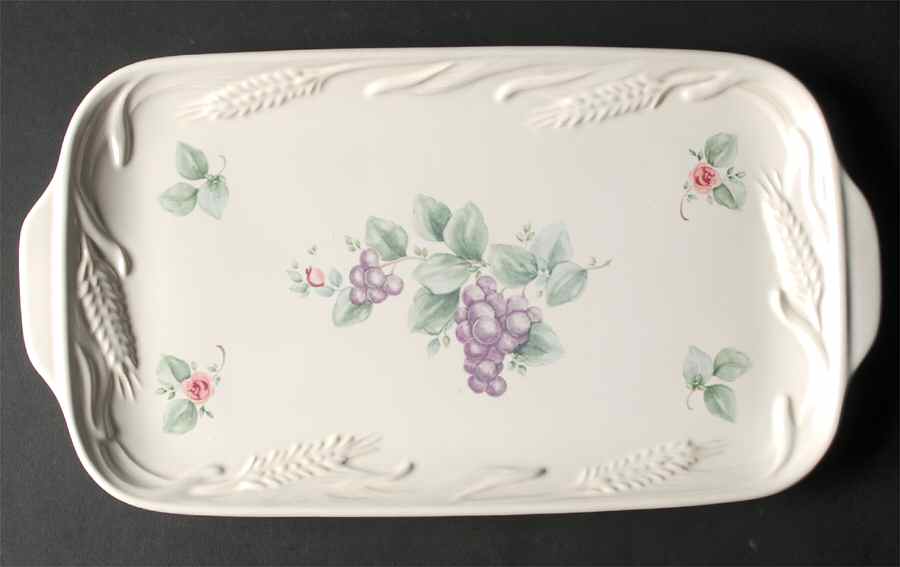 Grapevine 14" Bread Tray by Pfaltzgraff-1