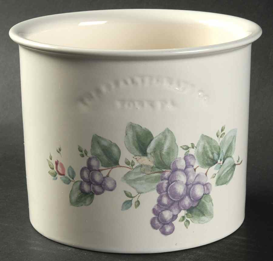 Grapevine Medium Open Crock by Pfaltzgraff-1