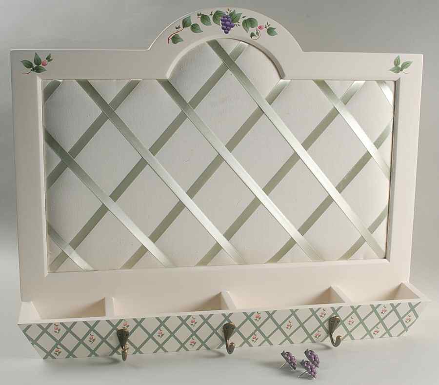 Grapevine Bulletin Board-Cloth & Wood by Pfaltzgraff-1