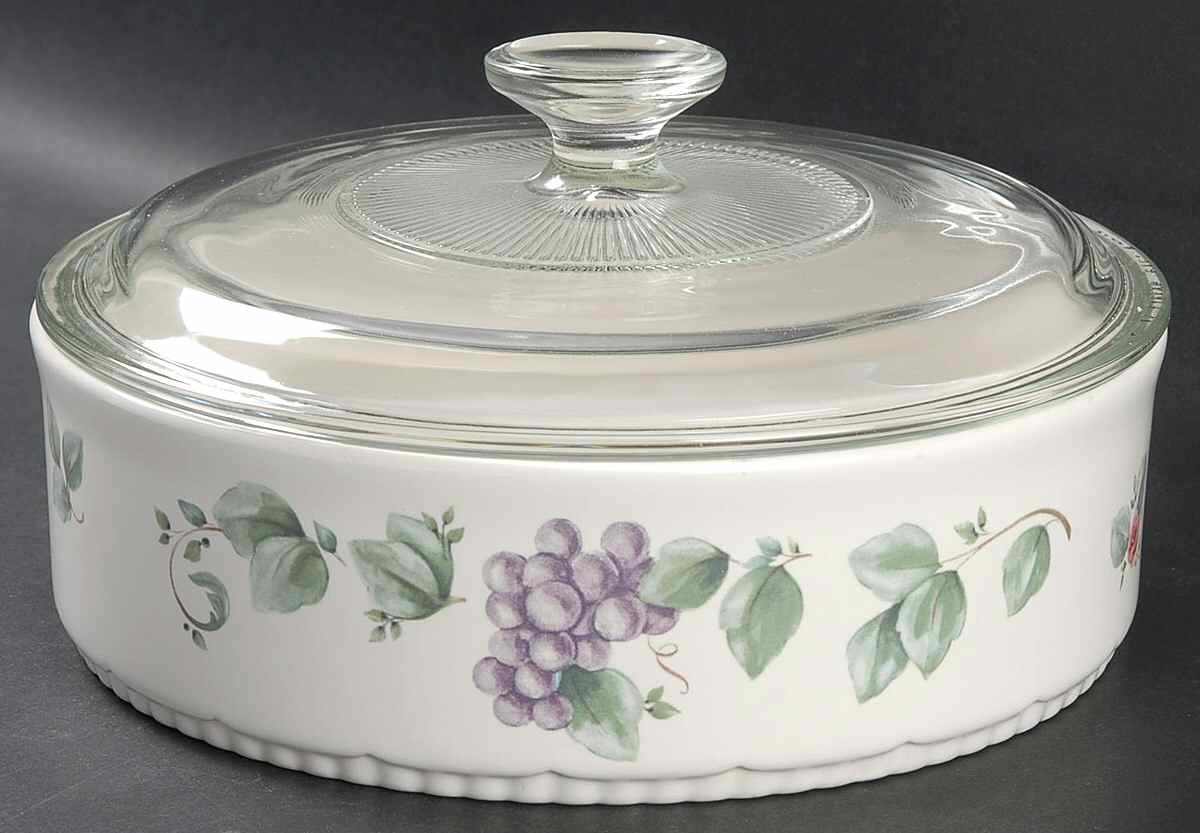 Grapevine 1.5 Quart Round Covered Baker by Pfaltzgraff-1