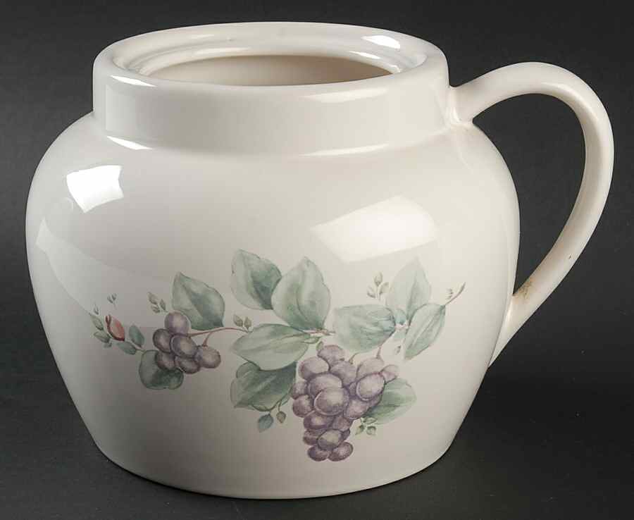 Grapevine Bean Pot No Lid by Pfaltzgraff-1