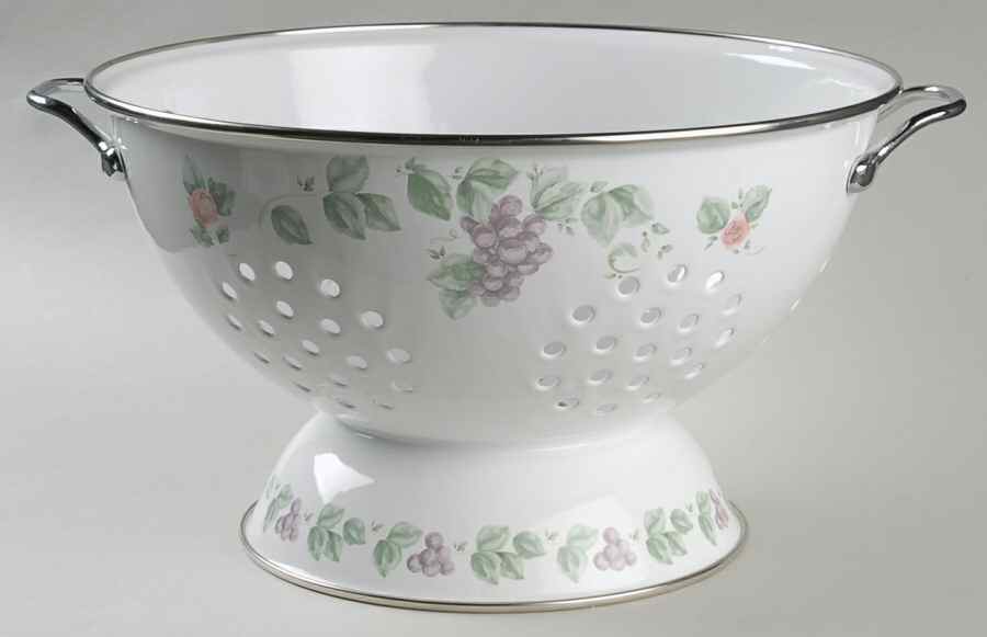 Grapevine 5 Quart Metal Colander by Pfaltzgraff-1