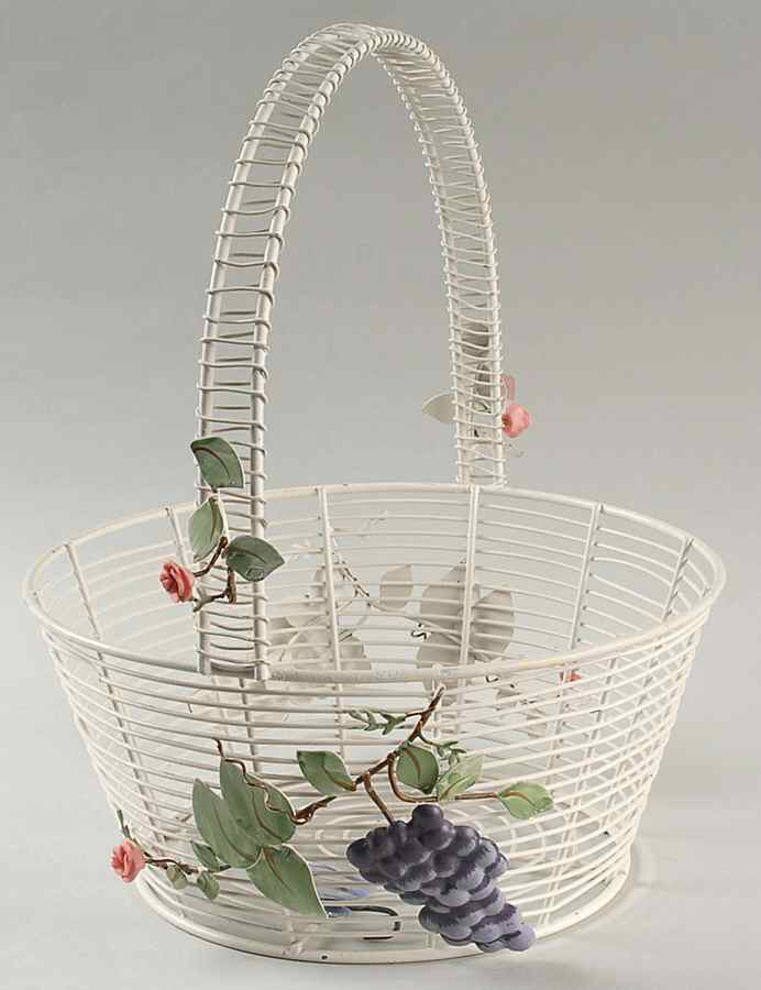 Grapevine Wire/Metal Basket by Pfaltzgraff-1