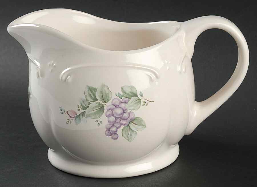 Grapevine Batter Bowl by Pfaltzgraff-1