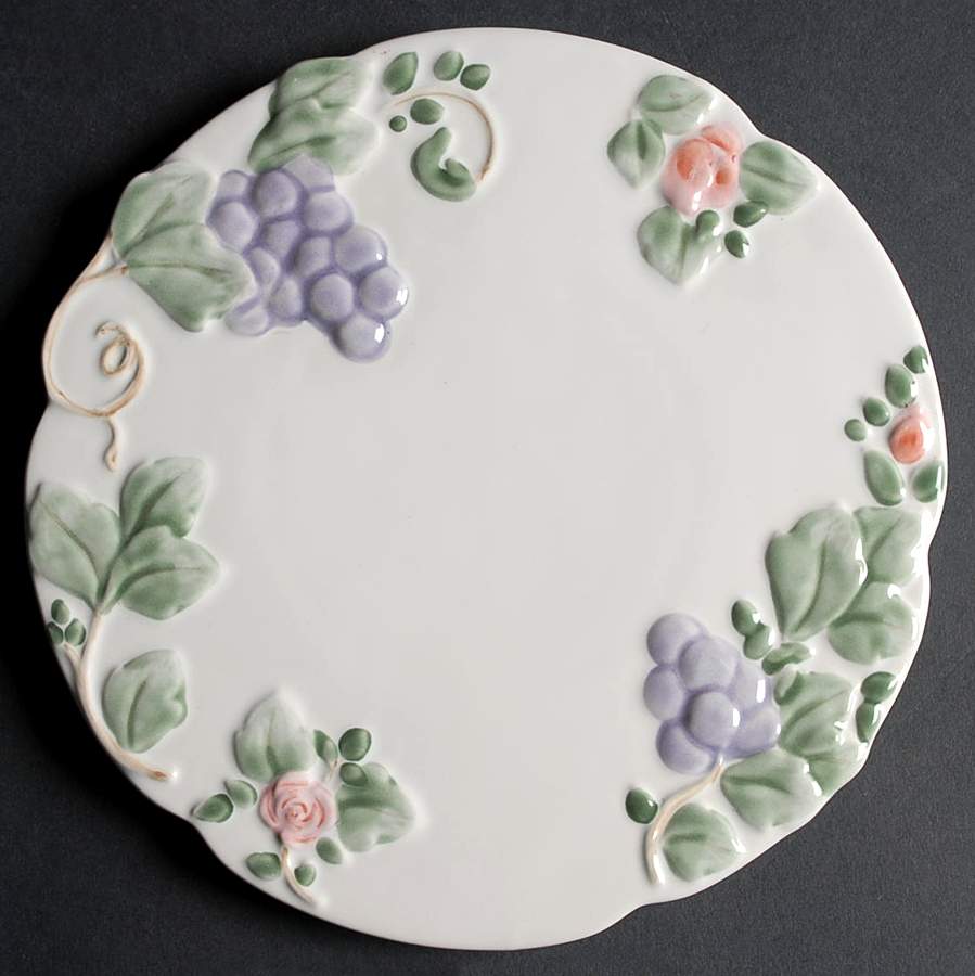 Grapevine Cheese Tray Board by Pfaltzgraff-1