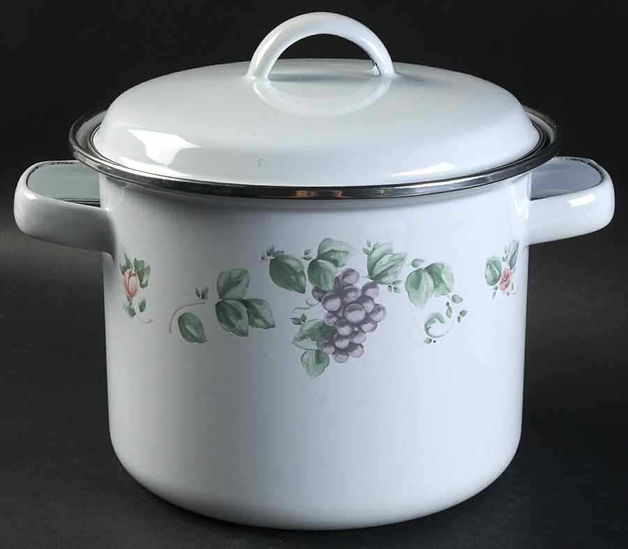 Grapevine 2.5 Qt Metal Stockpot & LId by Pfaltzgraff-1