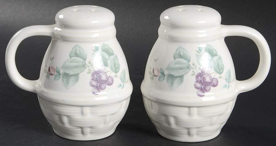 Grapevine Stove Top Salt & Pepper Set by Pfaltzgraff-1