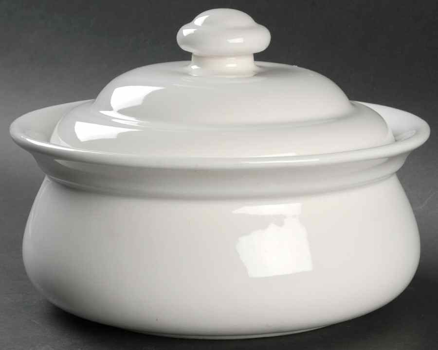 Hearth 2 Qt Round Covered Casserole by Pfaltzgraff-1