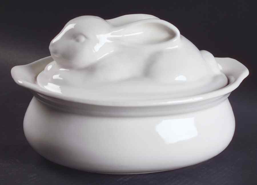 Hearth 2.5 Quart Oval Covered Casserole by Pfaltzgraff-1