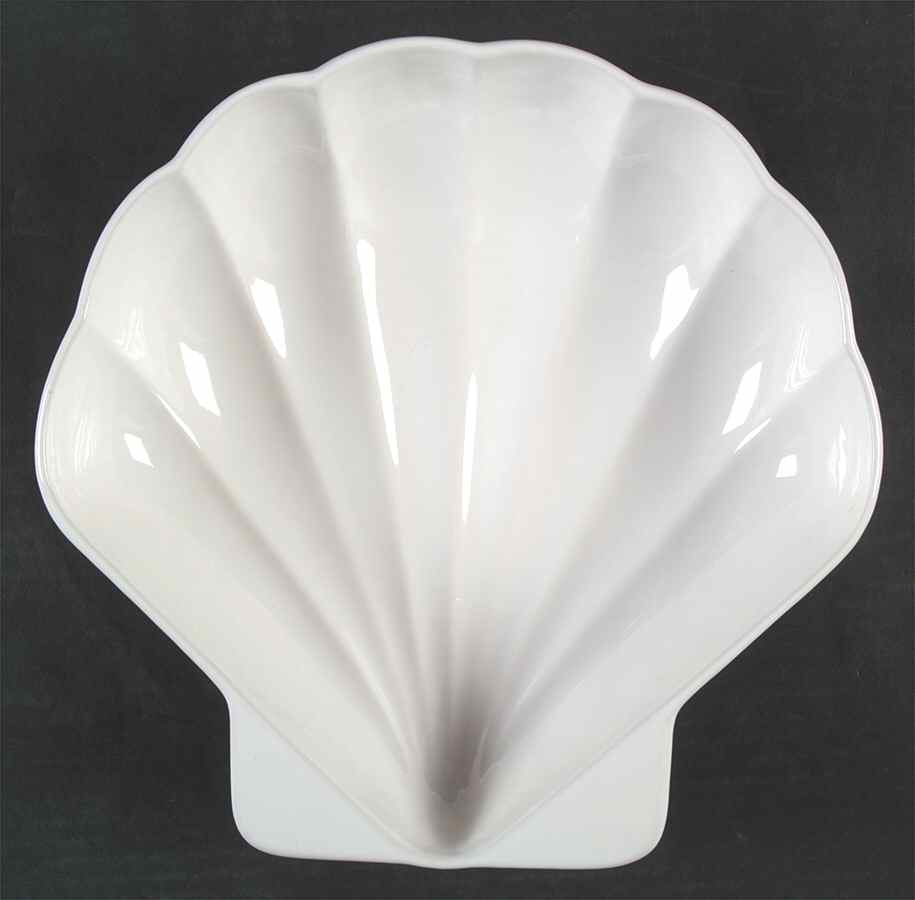 Hearth Shell Shaped Bowl by Pfaltzgraff-1