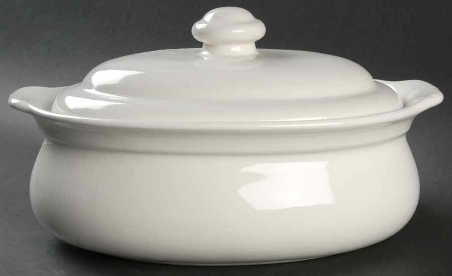 Hearth 3 Quart Oval Covered Casserole by Pfaltzgraff-1