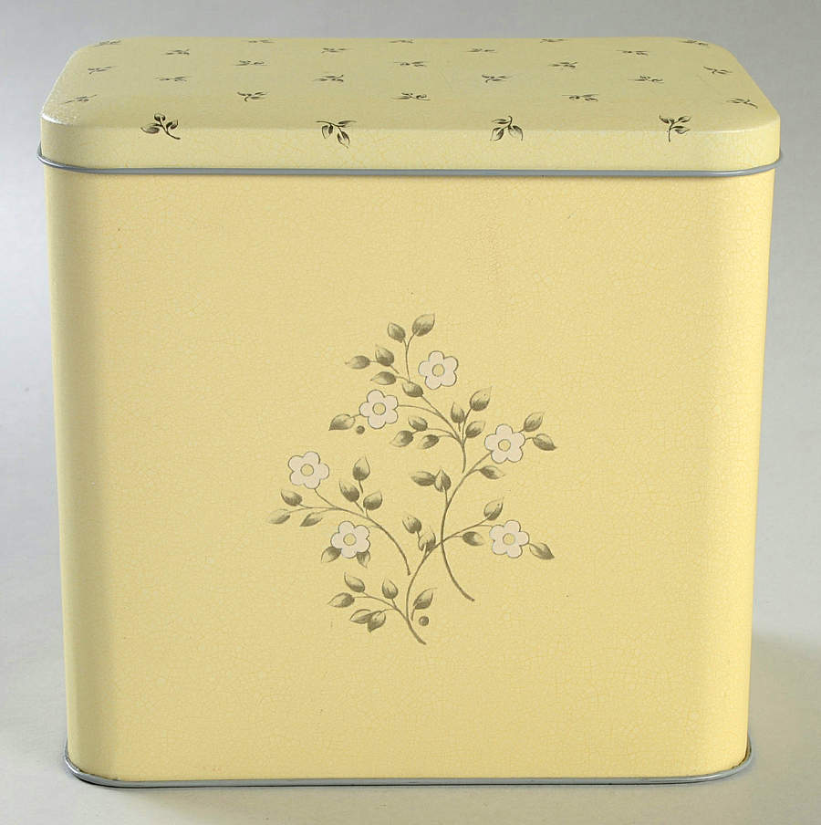 Heirloom 6 1/4" Nested Hingeled Storage Tin by Pfaltzgraff-1