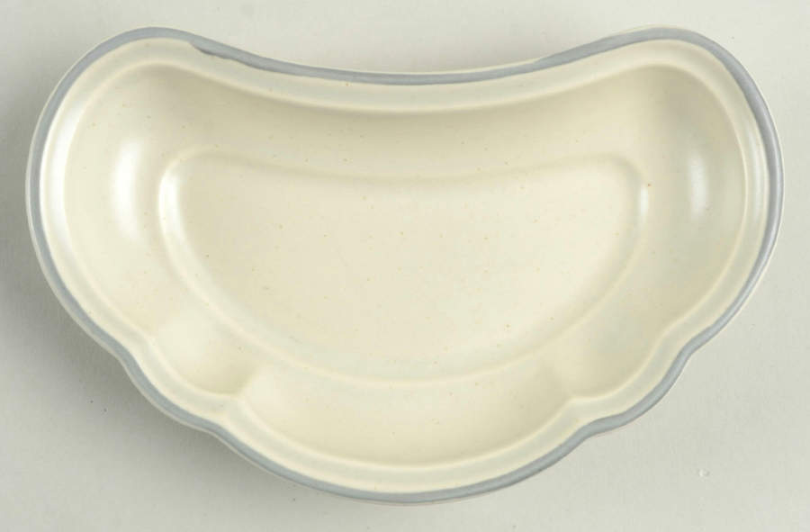 Heirloom Crescent Salad Plate by Pfaltzgraff-1
