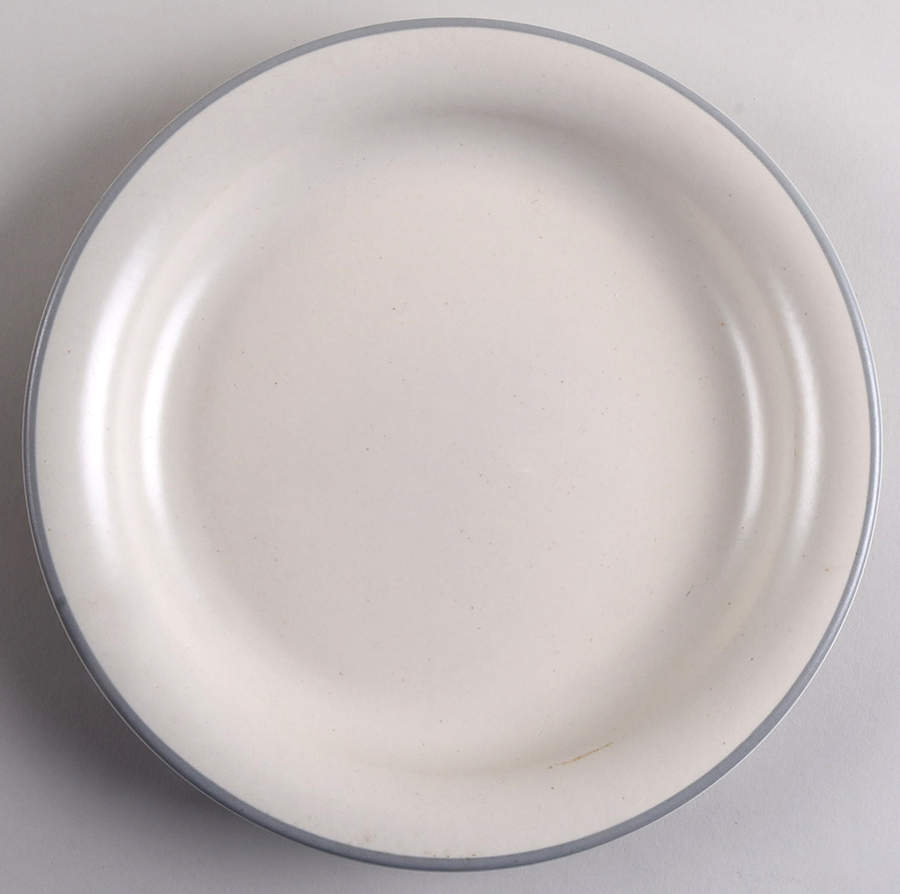 Heirloom Breakfast Plate by Pfaltzgraff-1
