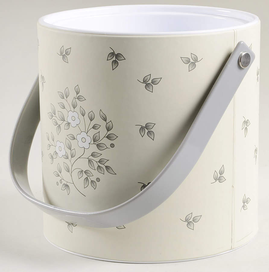 Heirloom Plastic Ice Bucket No Lid by Pfaltzgraff-1